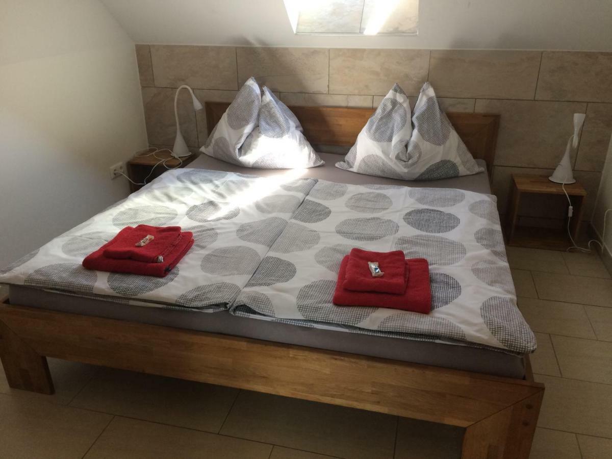 Ferienwohnung Frieser Steindorf am Ossiacher See Exteriör bild